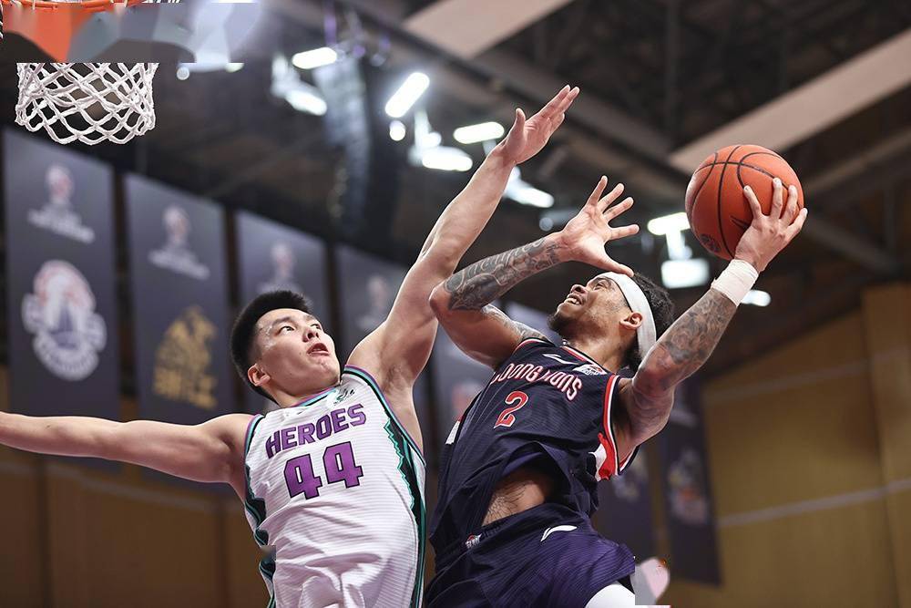 咪咕体育直播 -清晨芝加哥公牛豪取连胜：CBA常规赛节点到来，压力陡增，心理建设被强调 