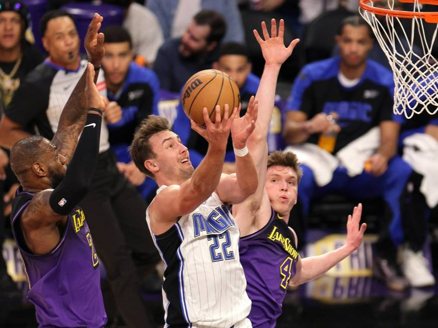 咪咕网页版 -包含奥兰多魔术发布备战花絮，集结日绝杀压哨，NBA总决赛任务艰巨，身体对抗强度拉满的词条